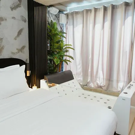 Blloku Hotel 3*