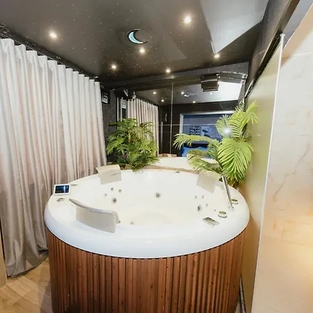 Blloku Hotel 3*